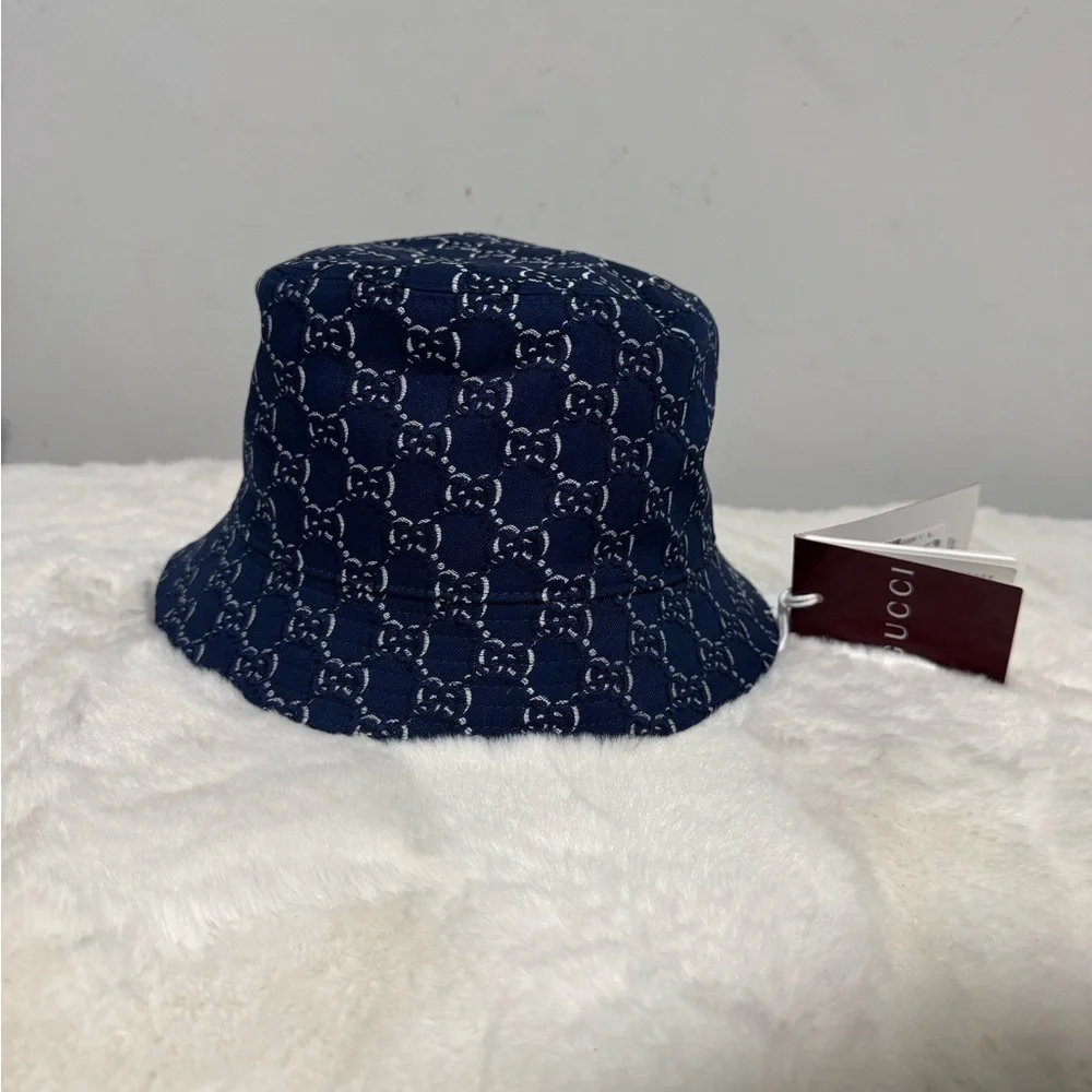 メンズ Gucci ブラック バケットハット M (58 cm)